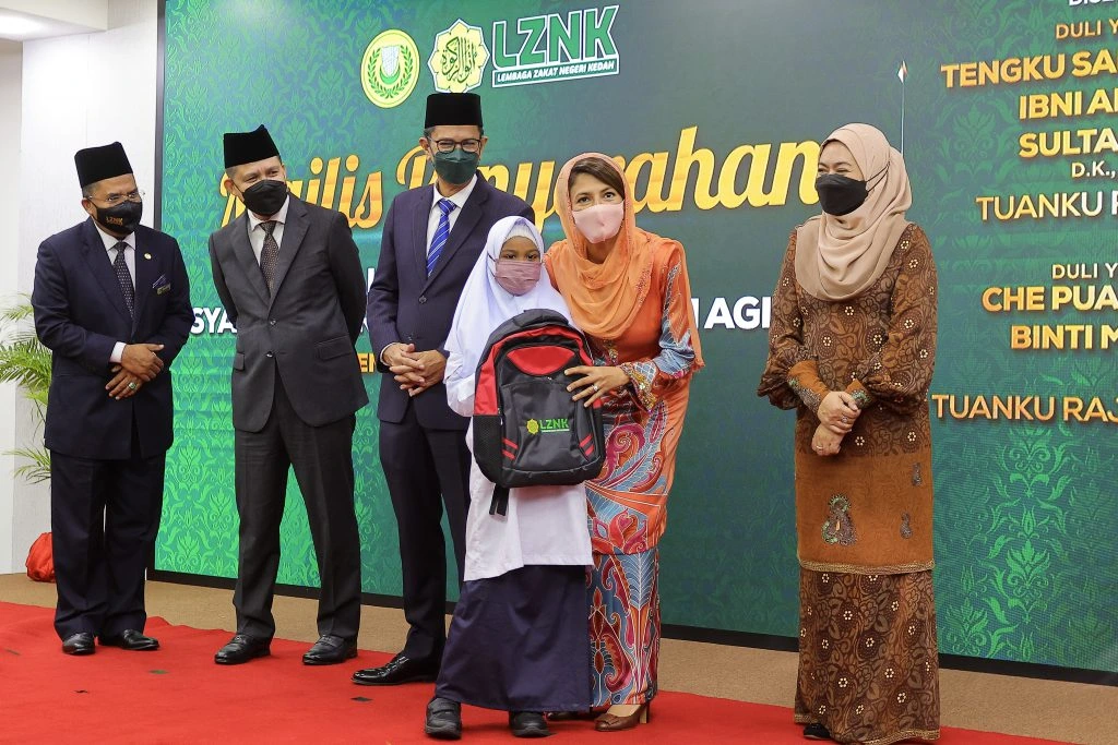 256 juta